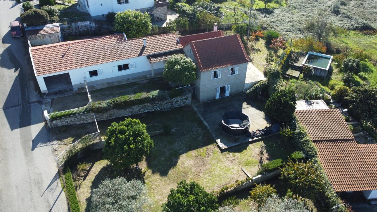 Гостевой дом Casa Do Viso Оливейра-ду-Ошпитал Экстерьер фото