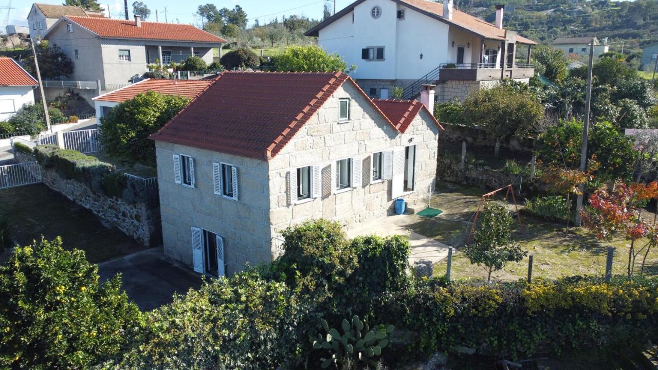 Гостевой дом Casa Do Viso Оливейра-ду-Ошпитал Экстерьер фото